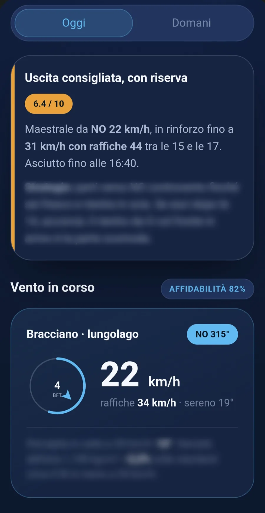 Schermata Ciclismo: uscita consigliata con riserva, punteggio 6,4 su 10, vento da nord-ovest a 22 km/h; alcuni dettagli sono sfocati